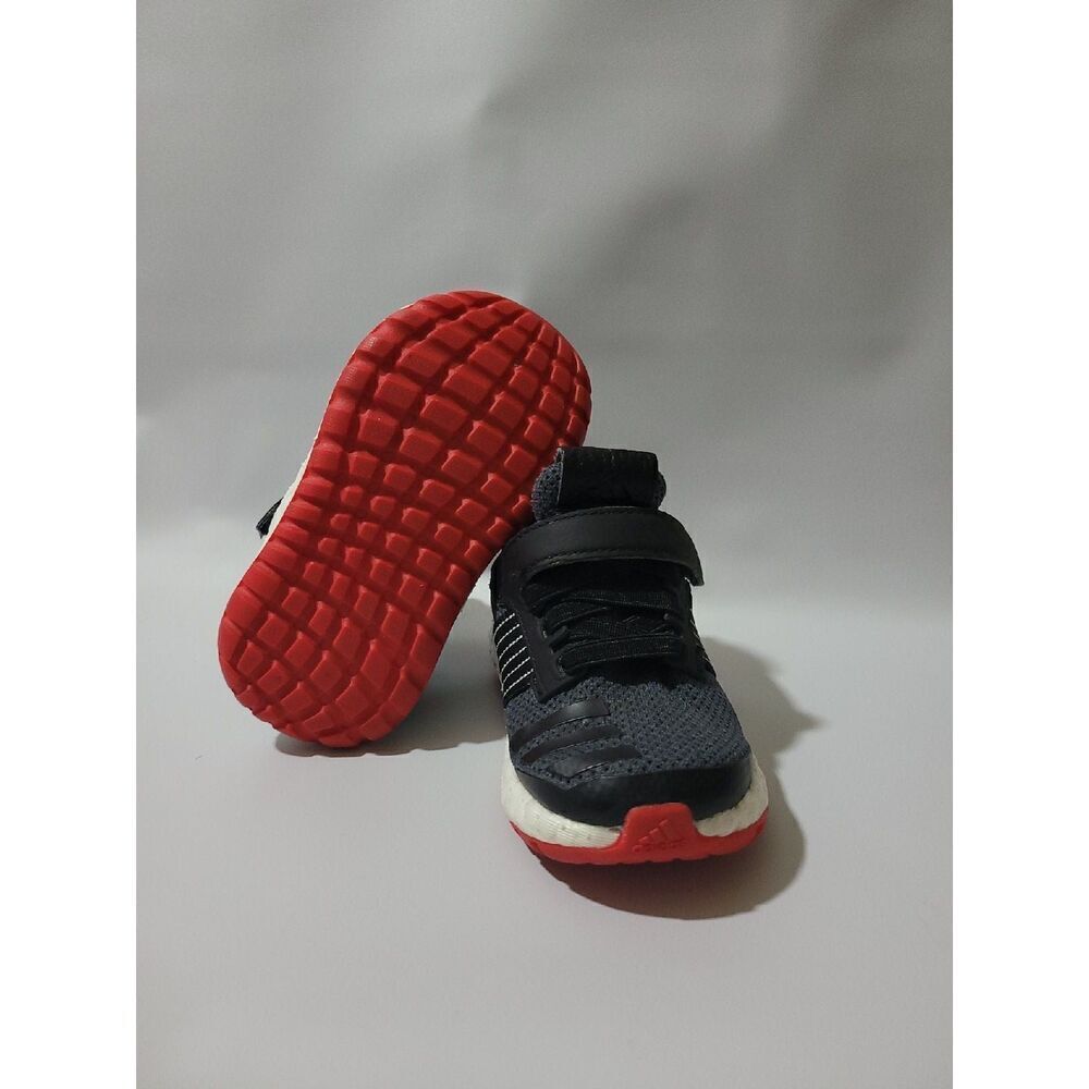 Adidas Boost Kids Shoes Size 5K - Picture 4 of 6